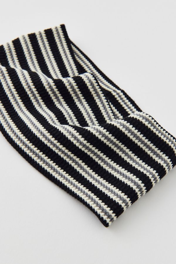 Slide View: 3: Textured Striped Headwrap