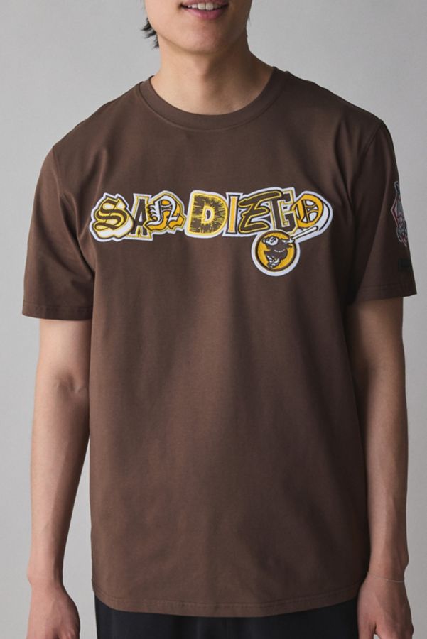 Slide View: 1: T-shirt graphique de l'équipe NBA des San Diego Padres Pro Standard