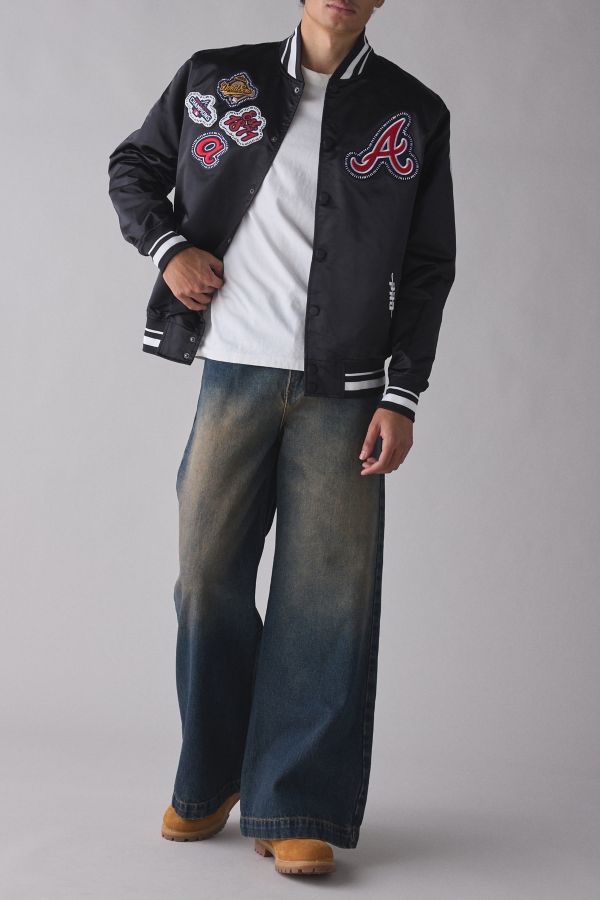 Slide View: 5: Pro Standard MLB Atlanta Braves Satin Bomber Jacket