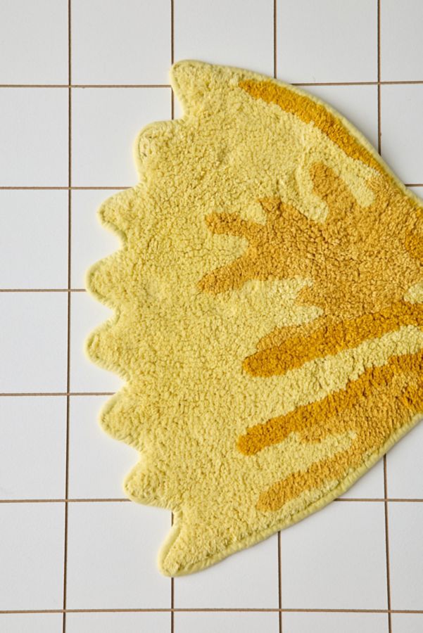 Slide View: 3: Bowtie Pasta Shape Tufted Bath Mat