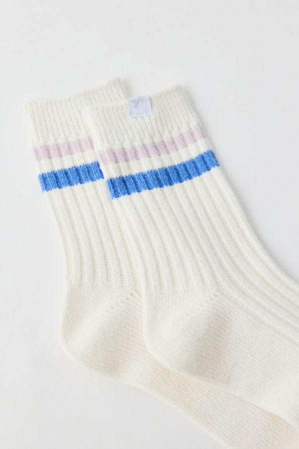 Slide View: 3: Out From Under Supersoft Striped Crew Sock