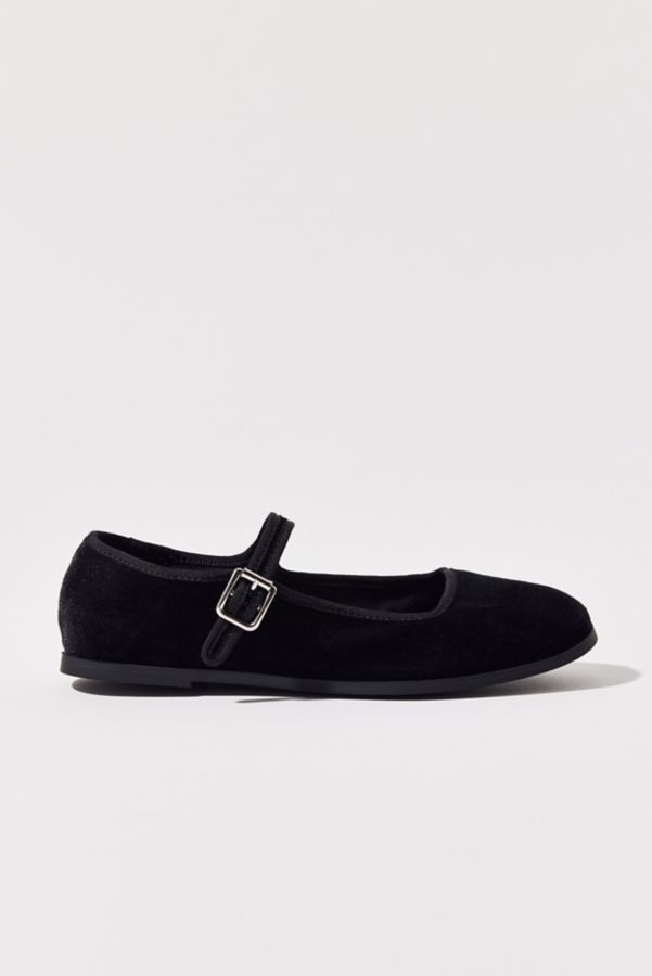 Slide View: 2: UO Madeline Velvet Mary Jane Ballet Flat