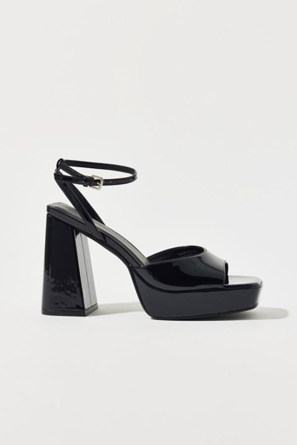 Slide View: 2: UO Shae Platform Heel