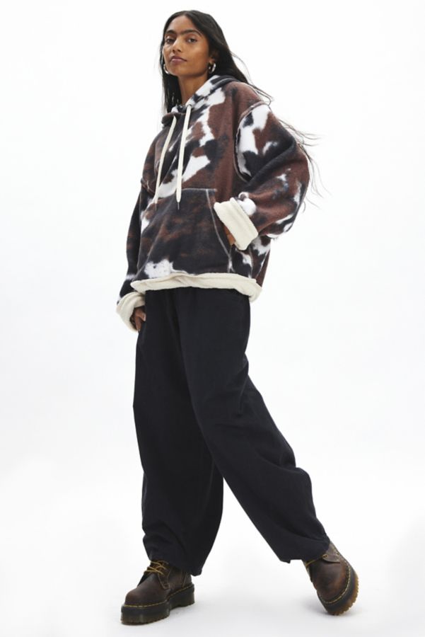 Slide View: 2: BDG Keaton Oversized Fleece Lined Hoodie Sweatshirt