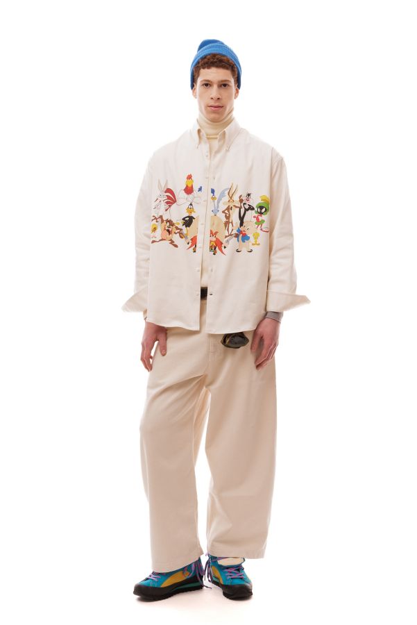 Slide View: 1: LC23 Looney Tunes Printed Long Sleeve Button-Down Shirt