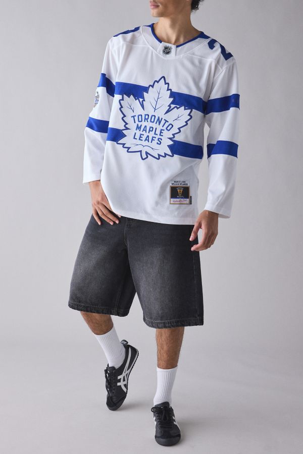 Slide View: 3: Mitchell & Ness NHL Toronto Maple Leafs 2018 William Nylander Long Sleeve Hockey Jersey