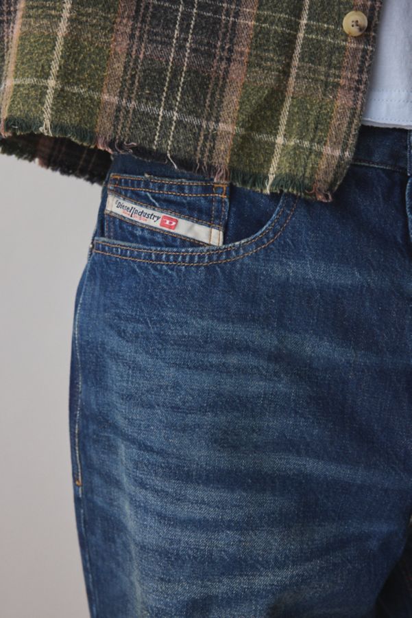 Slide View: 4: Diesel 2001 D-Macro-S4 Oversized Straight Fit Jean