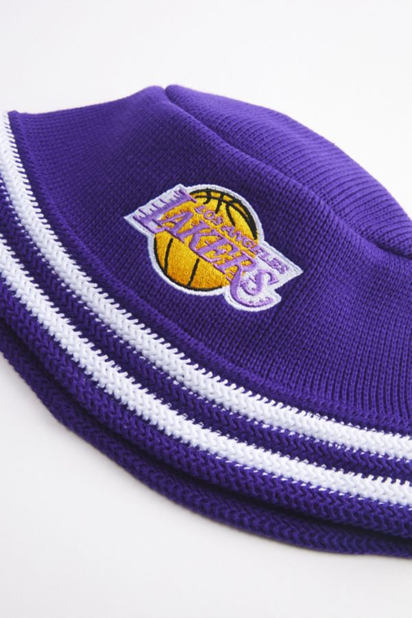 Slide View: 2: Mitchell & Ness Los Angeles Lakers NBA Knucket Knit Bucket Hat