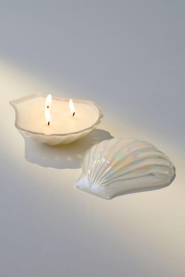 Slide View: 2: Shell 7 oz Scented Candle