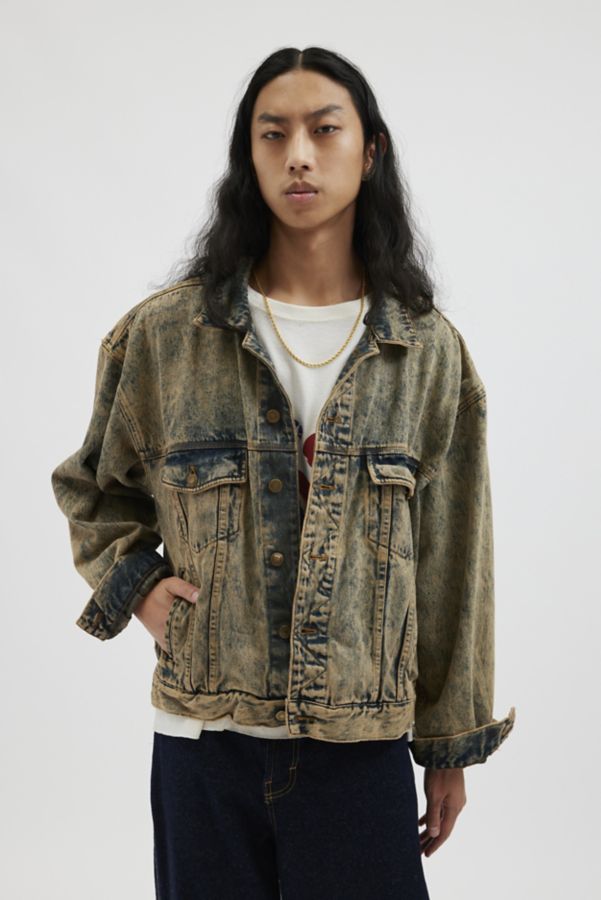 Slide View: 3: Urban Renewal Remade Dirty Denim Jacket