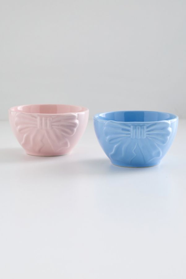 Slide View: 3: Bow Textured Ceramic Snack Bowl