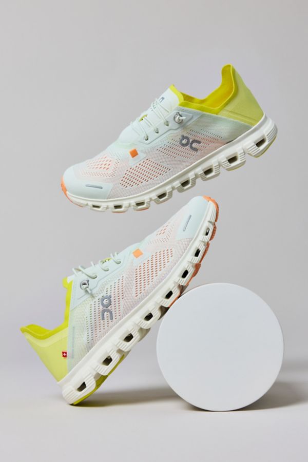 Slide View: 2: On Women's Cloud 6 Coast Sneaker