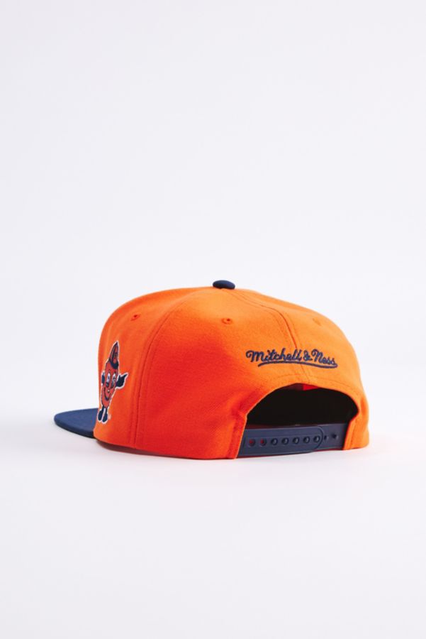 Slide View: 3: Mitchell & Ness Syracuse Orange Script Snapback Hat