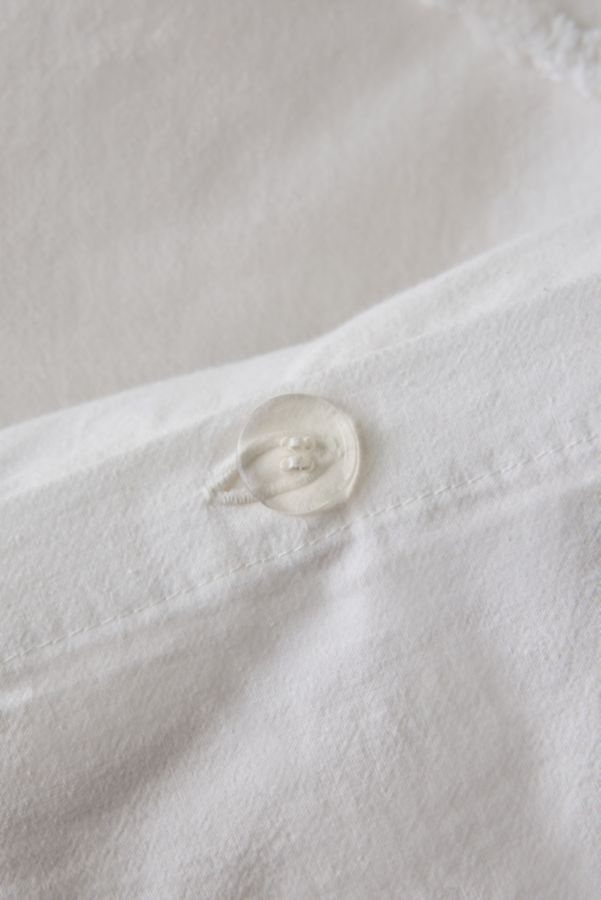 Slide View: 6: Daisy Tufted Core Duvet Cover