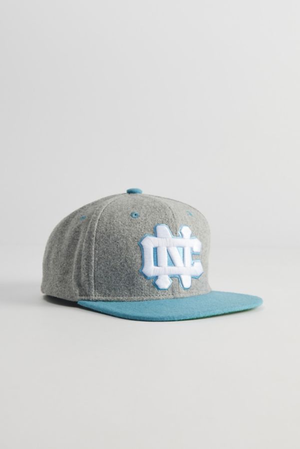 Slide View: 1: Mitchell & Ness NCAA University Of North Carolina Melton Patch Snapback Hat