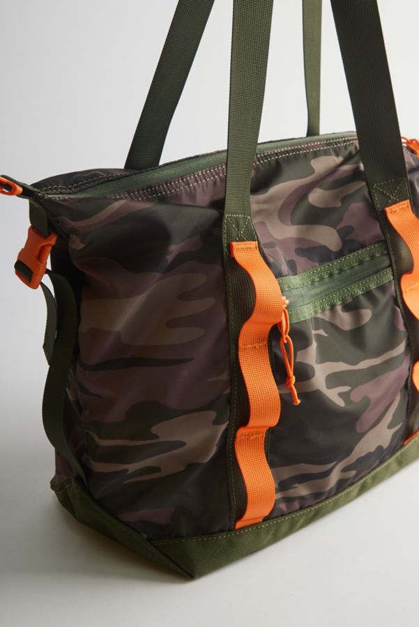 Slide View: 2: Camo Pattern Nylon Tote Bag