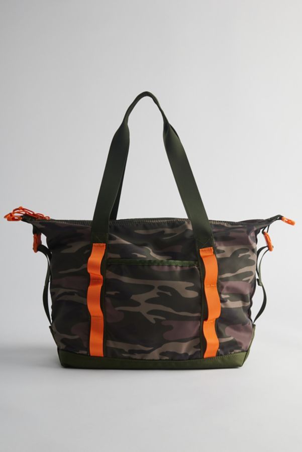 Slide View: 3: Camo Pattern Nylon Tote Bag