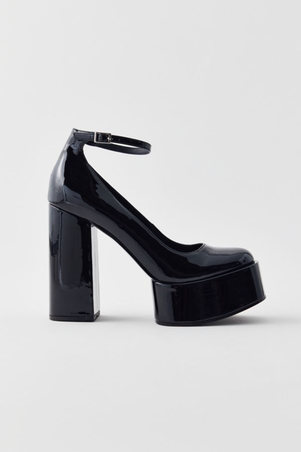 Slide View: 2: D'Amelio Footwear Rayva Platform Heel