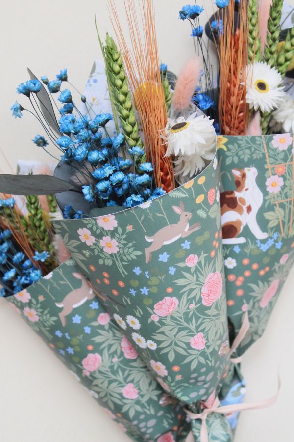 Slide View: 3: Roxanne’s Dried Flowers Garden Wonder Bouquet