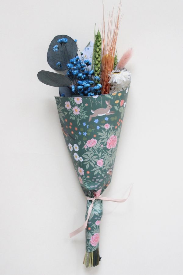 Slide View: 1: Roxanne’s Dried Flowers Garden Wonder Bouquet