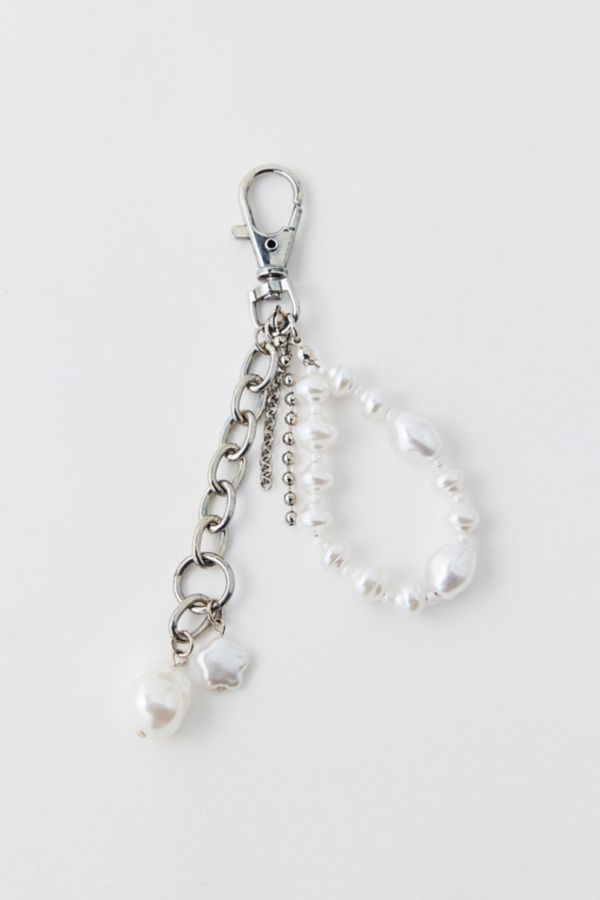 Slide View: 2: Pearl Charm Keychain