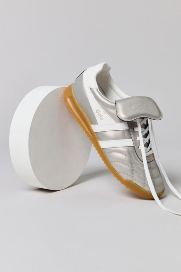 Slide View: 1: Gola Women's Stadium '86 Metallic Sneaker