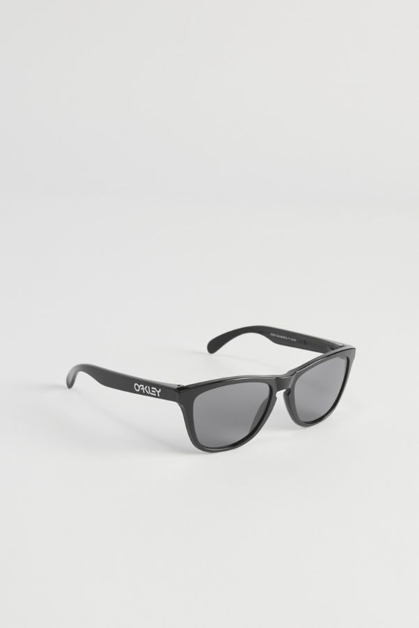 Slide View: 2: Oakley Frogskins Sunglasses