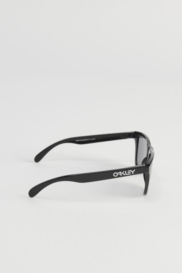 Slide View: 3: Oakley Frogskins Sunglasses