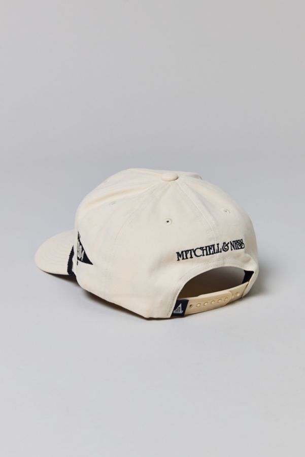 Slide View: 2: Mitchell & Ness Branded Par 5 Deadstock Hat