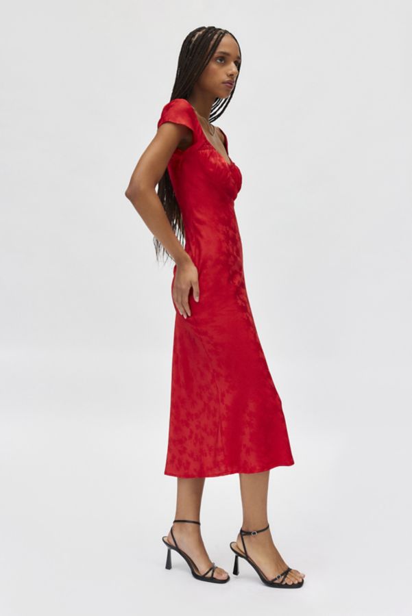 Slide View: 3: Kiss The Sky Bella Rossa Flora Jacquard Satin Midi Dress