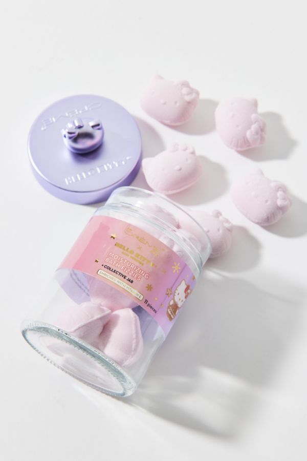 Slide View: 2: The Crème Shop X Sanrio Hello Kitty Moisturizing Bath Fizzy Set