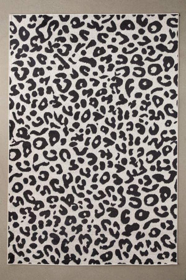 Slide View: 1: Leopard Printed Performance Rug