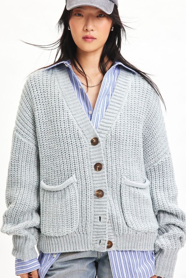 Slide View: 2: BDG Vini Chunky Knit Oversized Cardigan