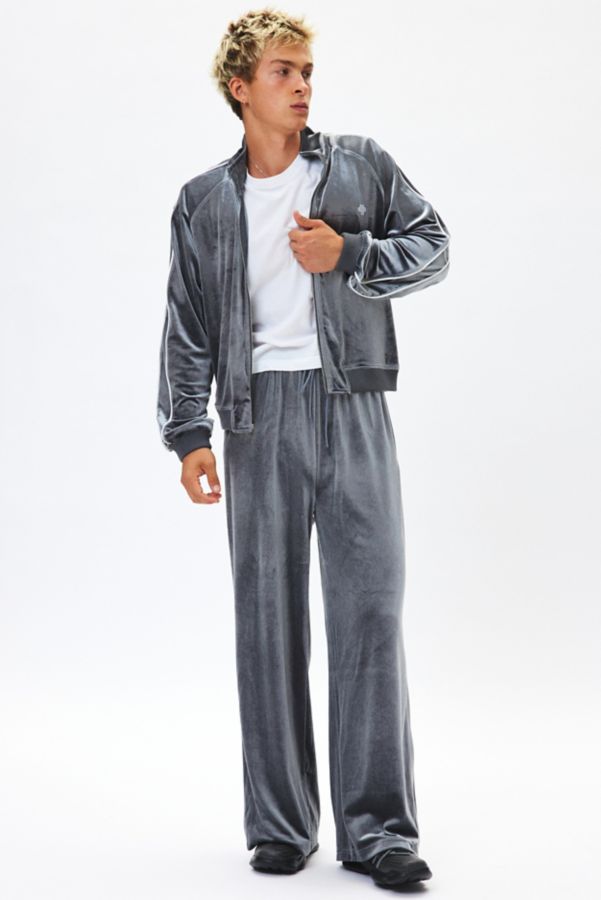 Slide View: 4: UO Mammoth Velour Track Pant