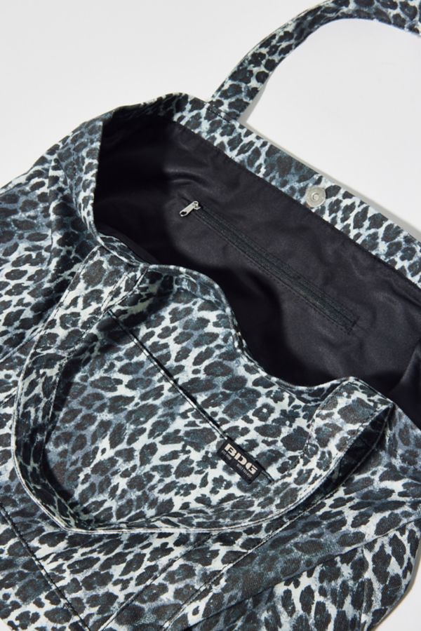 Slide View: 4: BDG Cheetah Print Large Tote Bag