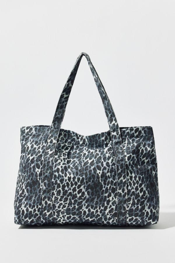 Slide View: 5: BDG Cheetah Print Large Tote Bag