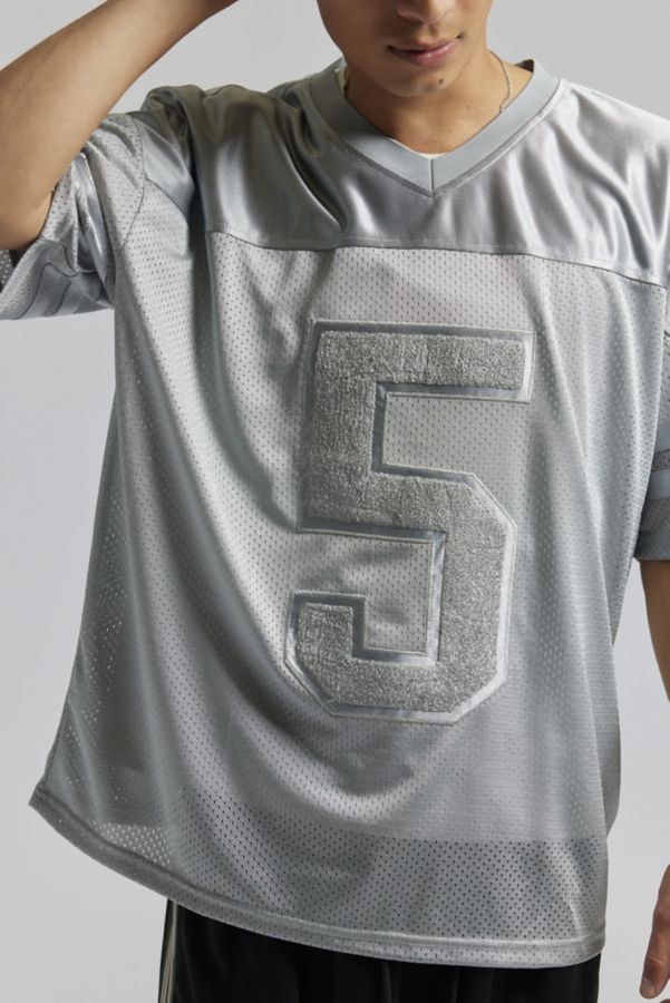 Slide View: 5: Tee Maillot Football Primo UO