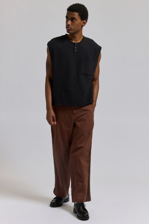 Slide View: 3: T-shirt Henley Sans Manches à Poche BDG Coupe Brute