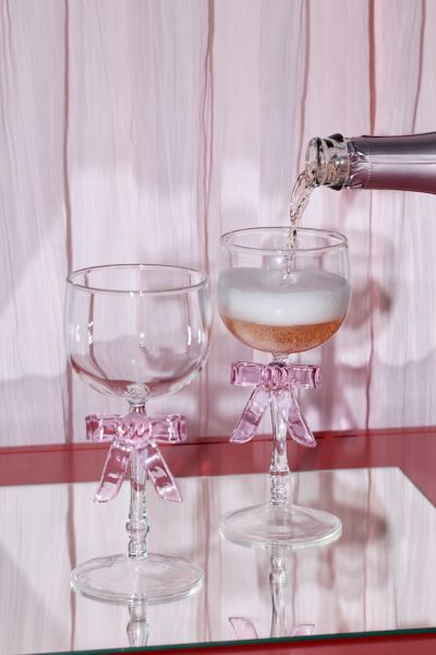 Sculpted Bow Stemmed Wine Glass