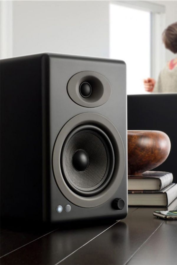 Slide View: 5: Audioengine A5+ Classic Powered Bookshelf Speakers