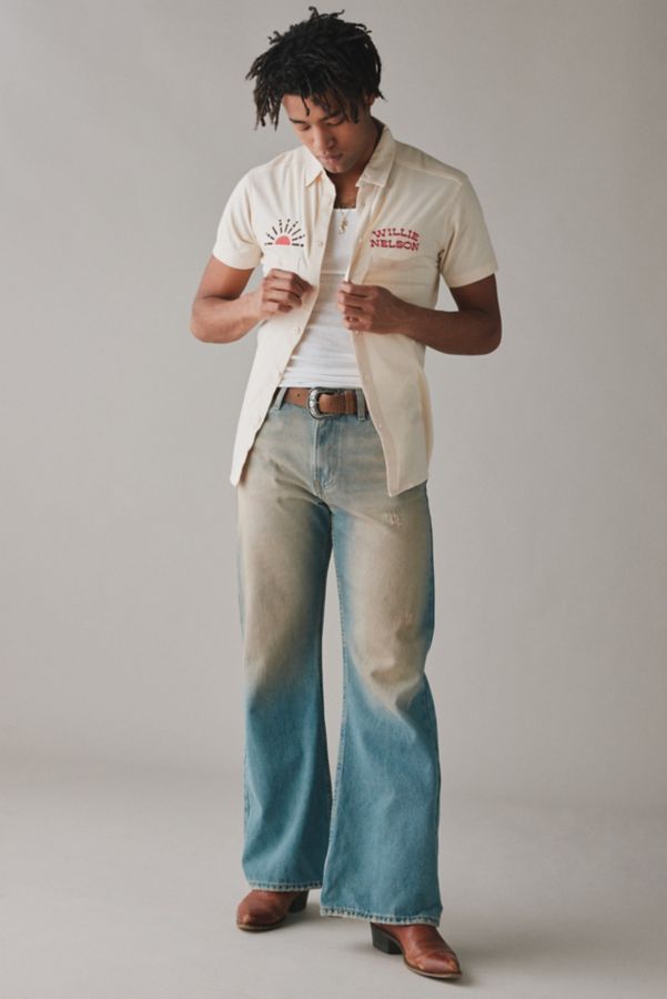 Slide View: 3: American Needle Willie Nelson Short Sleeve Button-Down Shirt