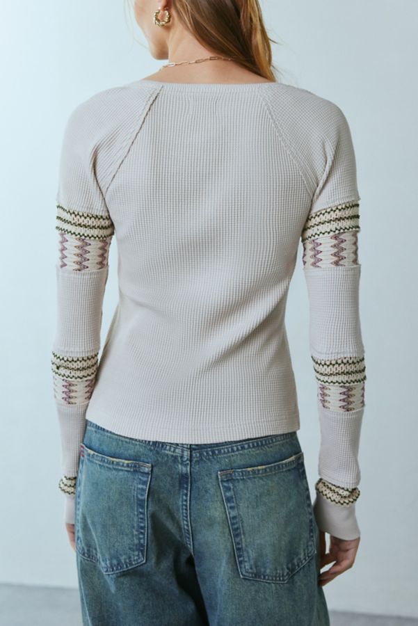 Slide View: 4: Chandail Henley à Manches Longues Thermique Brodé BDG Josie