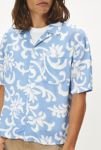 Thumbnail View 1: UO Hibiscus Pattern Short Sleeve Button-Down Shirt