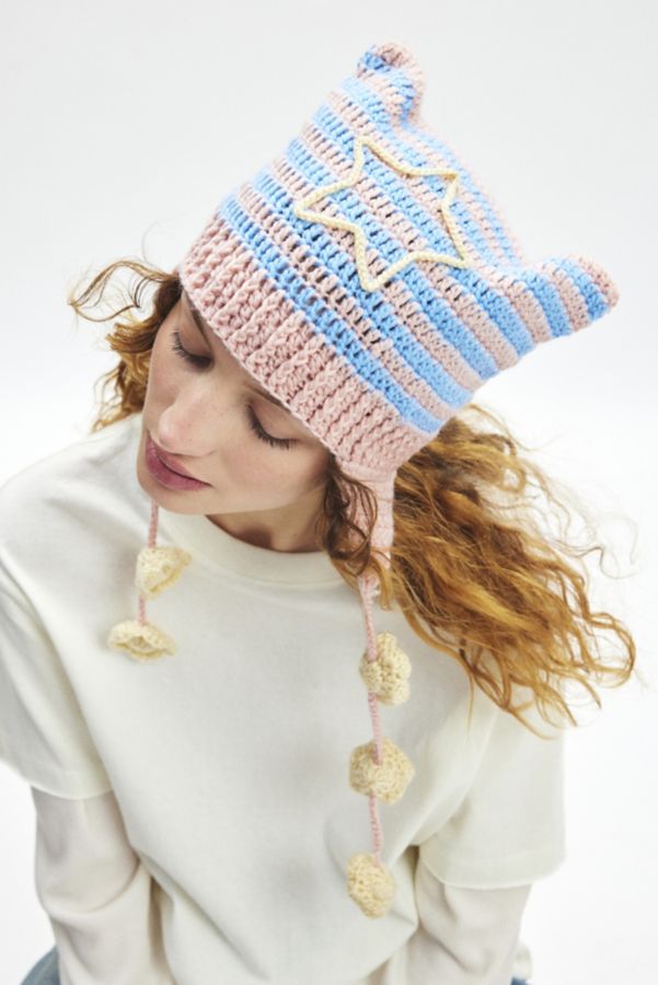 Slide View: 1: Mylo Striped Star Beanie