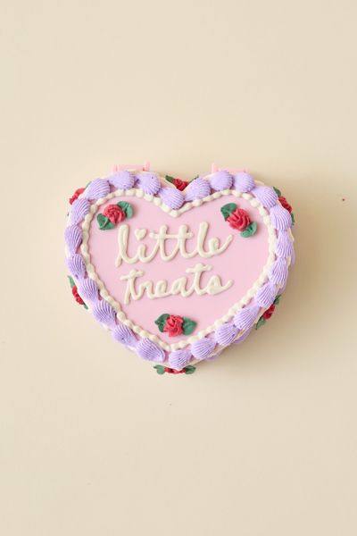 Pretty Shitty Cakes UO Exclusive Frosted Heart Shape Jewelry Box