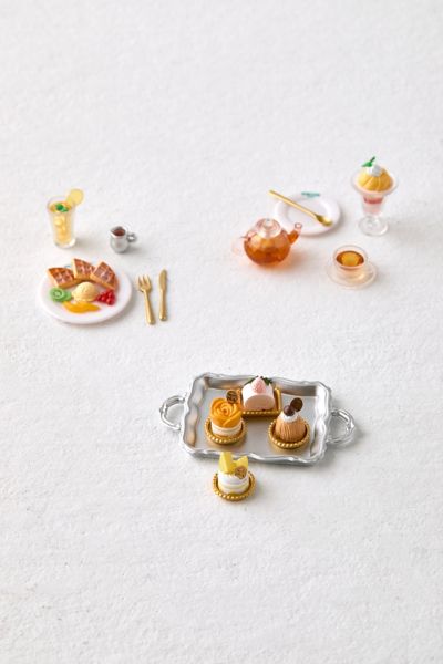 Re-Ment Petite Fruits Parlor Dessert Cake Shop Blind Box Scene Set