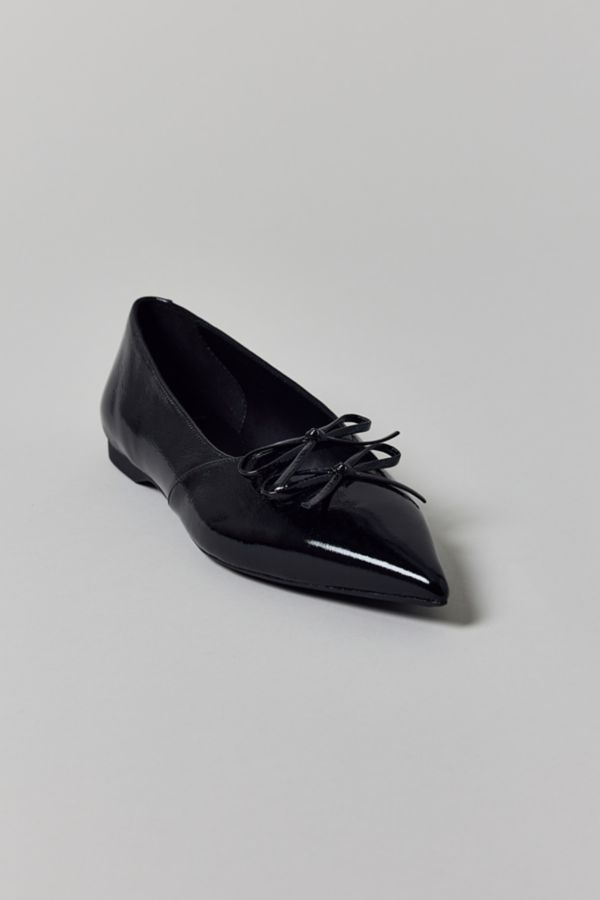 Slide View: 3: Vagabond Shoemakers Hermine Bow Pointed Toe Flat