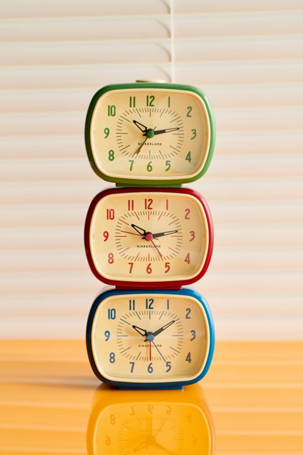 Slide View: 3: Retro Alarm Clock