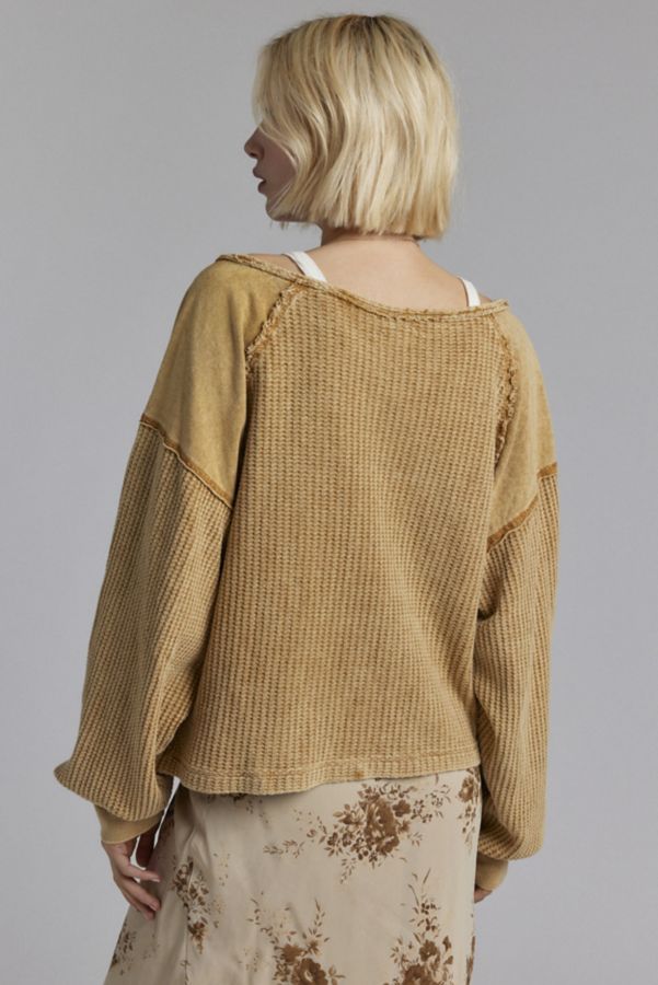 Slide View: 3: BDG Catskills Waffle Knit Thermal Long Sleeve Tee