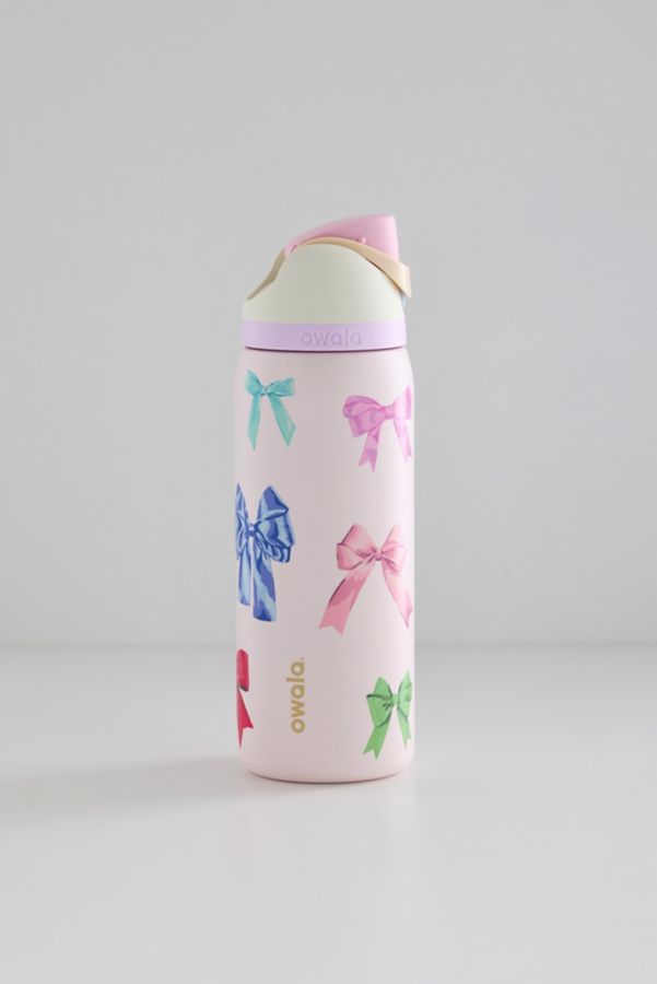 Slide View: 2: Owala UO Exclusive FreeSip 32 oz Water Bottle